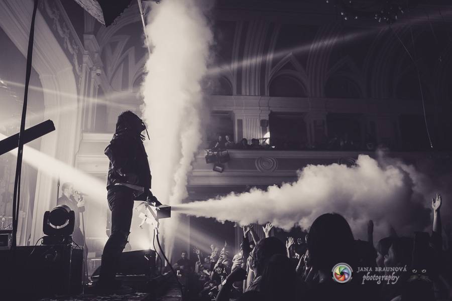 Mandrage i v plzeňském Pekle rozbalili svou strhující světelnou show