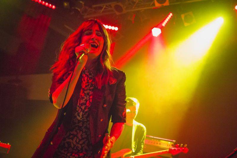 Klara & The Pop příjemně rozvlnila pražský Lucerna Music Bar