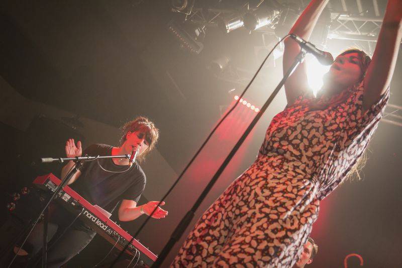 Klara & The Pop příjemně rozvlnila pražský Lucerna Music Bar