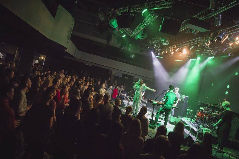 Klara & The Pop příjemně rozvlnila pražský Lucerna Music Bar