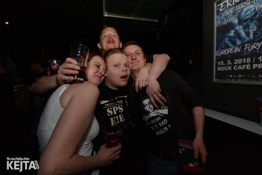 SPS oslavili 30 let i v Praze, punkový večírek rozjeli v Rock Café