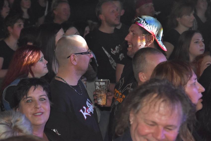 Doga oslavila 30 let v plzeňské Šeříkovce, přivezla s sebou i Komunál a Booters