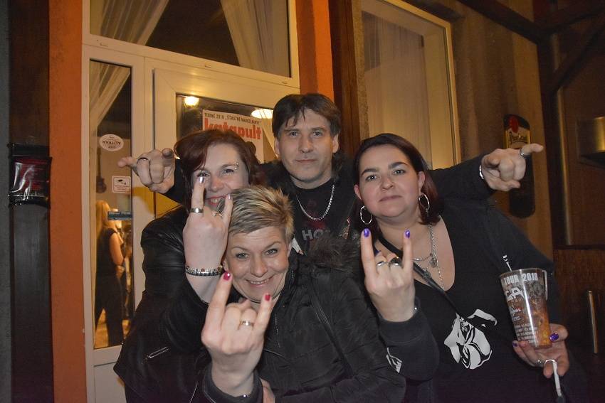 Doga oslavila 30 let v plzeňské Šeříkovce, přivezla s sebou i Komunál a Booters