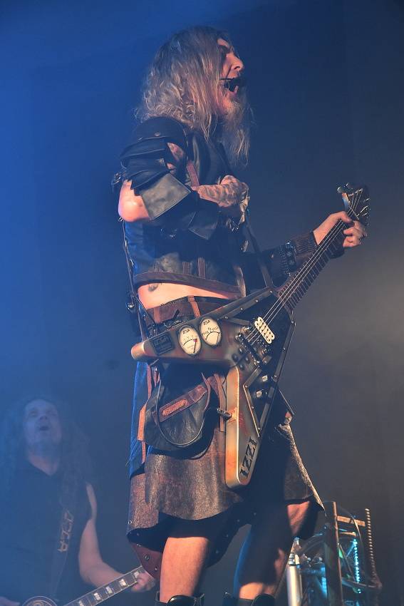 Doga oslavila 30 let v plzeňské Šeříkovce, přivezla s sebou i Komunál a Booters