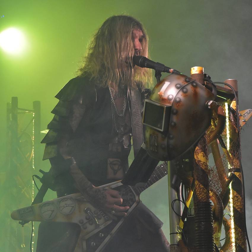 Doga oslavila 30 let v plzeňské Šeříkovce, přivezla s sebou i Komunál a Booters