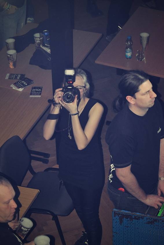 Doga oslavila 30 let v plzeňské Šeříkovce, přivezla s sebou i Komunál a Booters