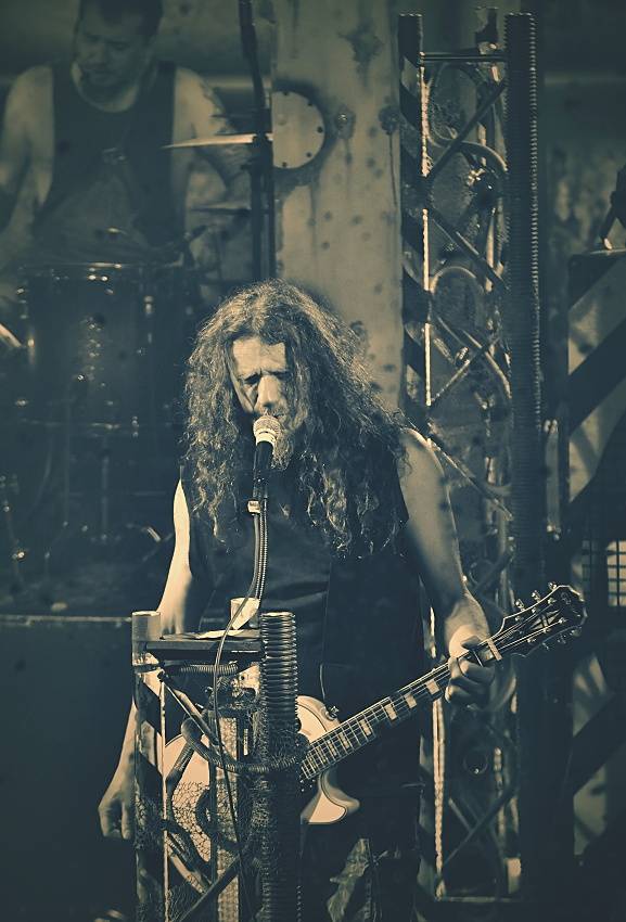 Doga oslavila 30 let v plzeňské Šeříkovce, přivezla s sebou i Komunál a Booters