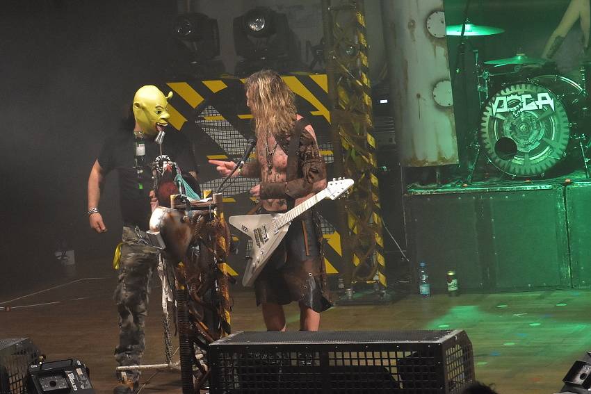 Doga oslavila 30 let v plzeňské Šeříkovce, přivezla s sebou i Komunál a Booters