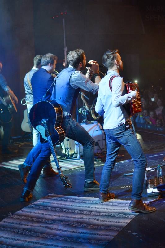 Na Vysočině byl spatřen Jelen. Fanoušky bavil i ve Žďáru nad Sázavou