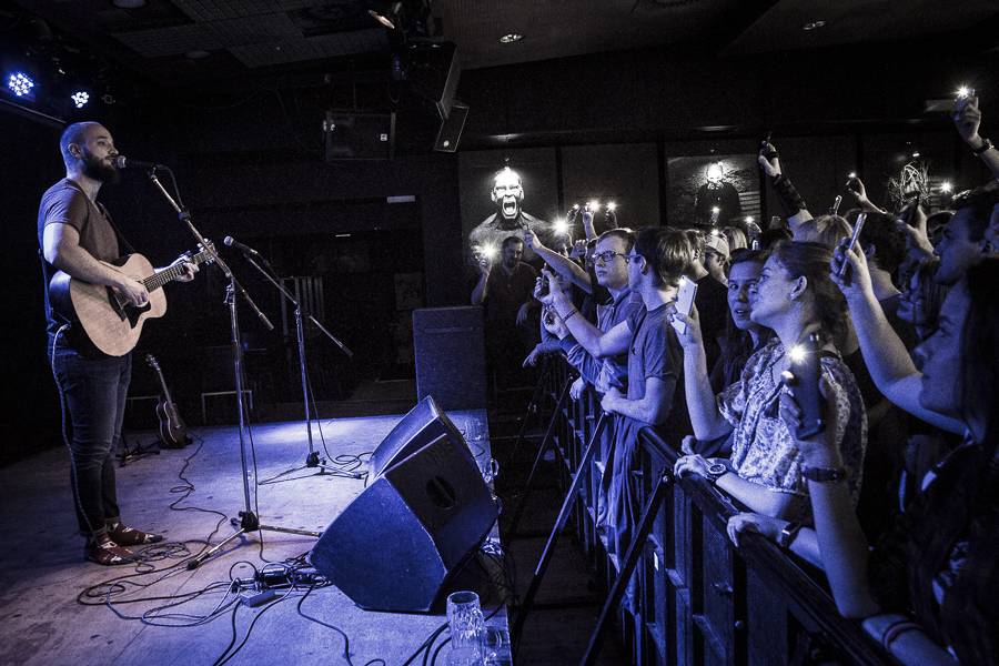 Pokáčovo vlasaté jaro navštívilo i brněnské Metro