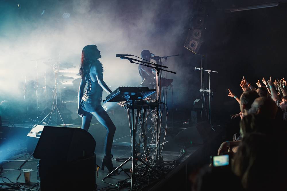 IAMX ve vyprodaném sále MeetFactory představil nové album