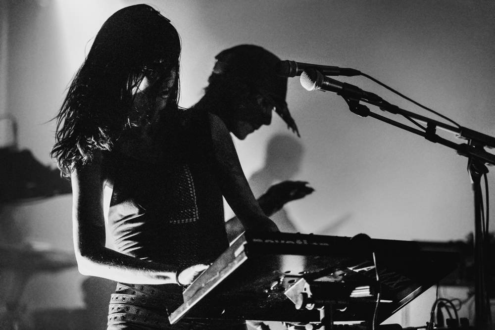 IAMX ve vyprodaném sále MeetFactory představil nové album