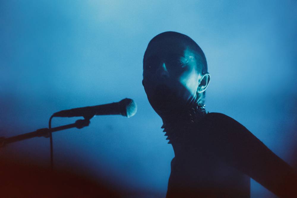 IAMX ve vyprodaném sále MeetFactory představil nové album