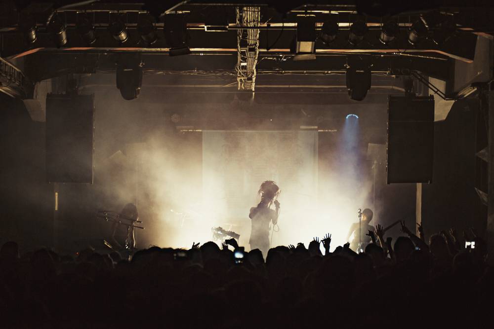 IAMX ve vyprodaném sále MeetFactory představil nové album