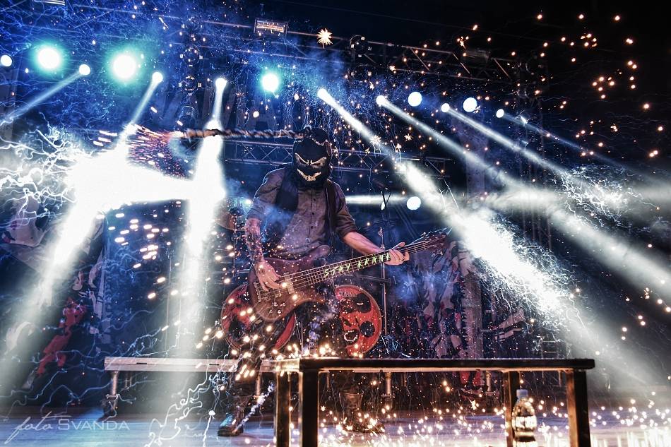 Dymytry slavili ve Znojmě 15 let pod maskou, přijeli i němečtí Hämatom