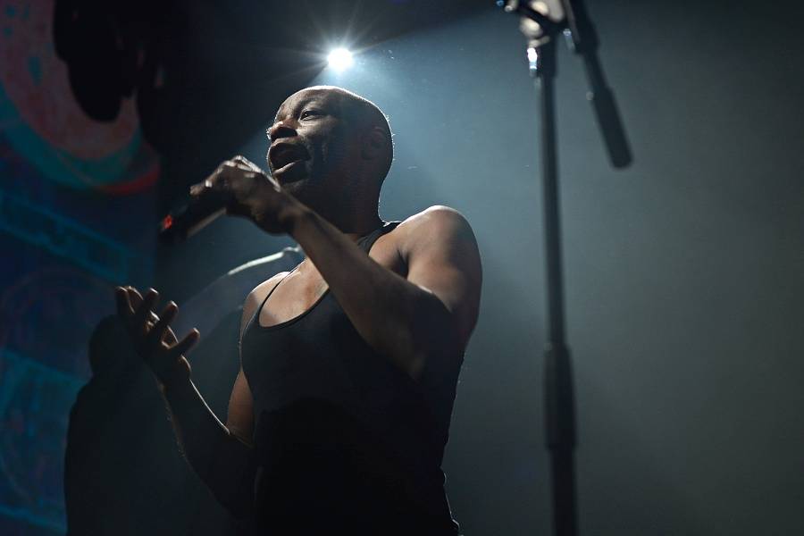 N.O.H.A. strhla brněnské diváky kvalitní hudbou, ale i dechberoucí projekcí 