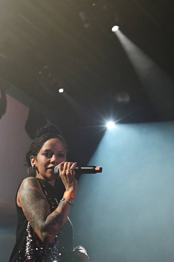 N.O.H.A. strhla brněnské diváky kvalitní hudbou, ale i dechberoucí projekcí 