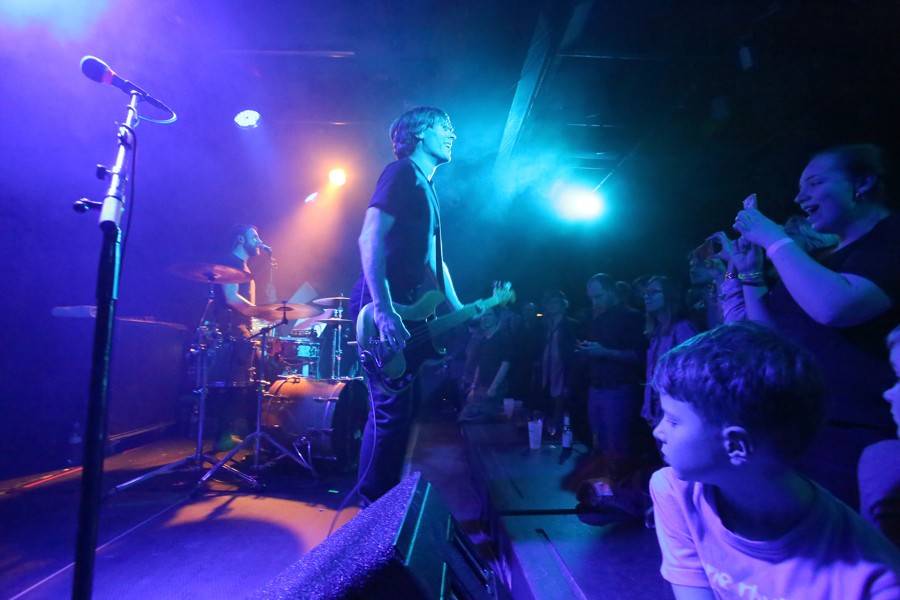 Tata Bojs proměnili brněnský Kabinet Múz v saunu