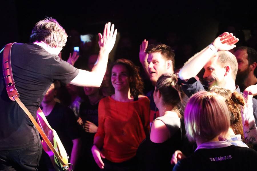 Tata Bojs proměnili brněnský Kabinet Múz v saunu