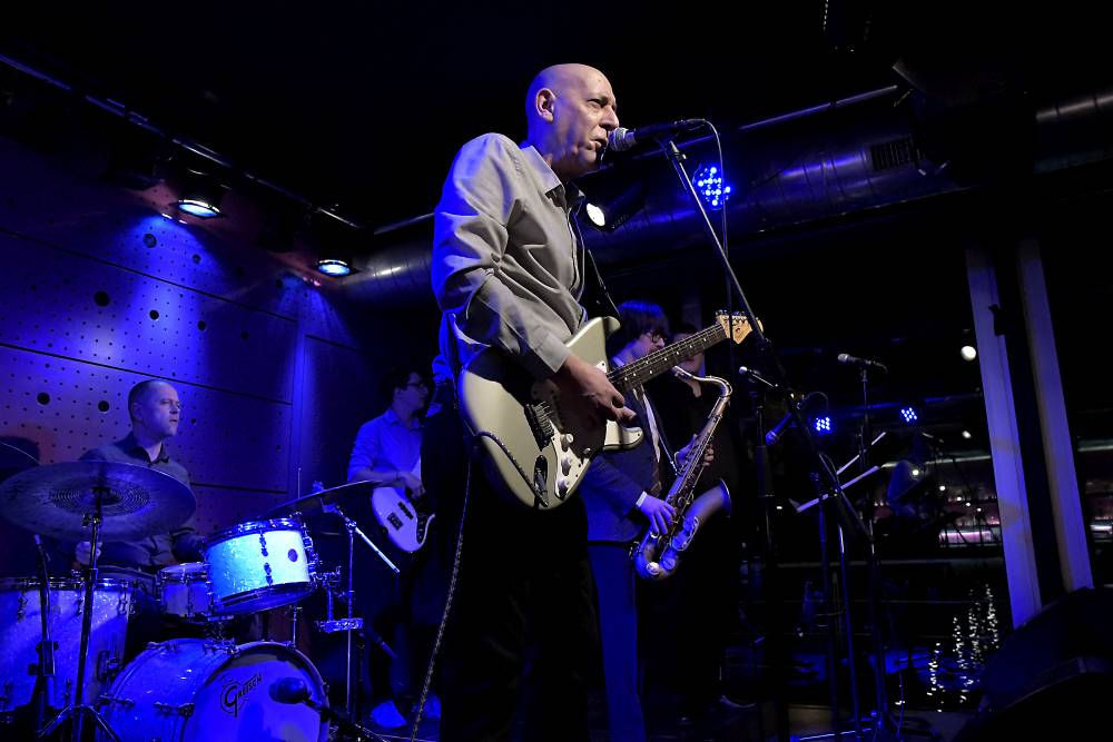 Rene Trossman a Little Big Band naplnili Jazz Dock syrovým chicagským blues