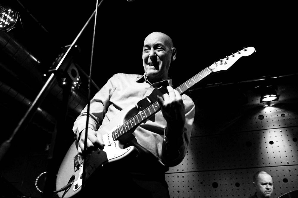 Rene Trossman a Little Big Band naplnili Jazz Dock syrovým chicagským blues