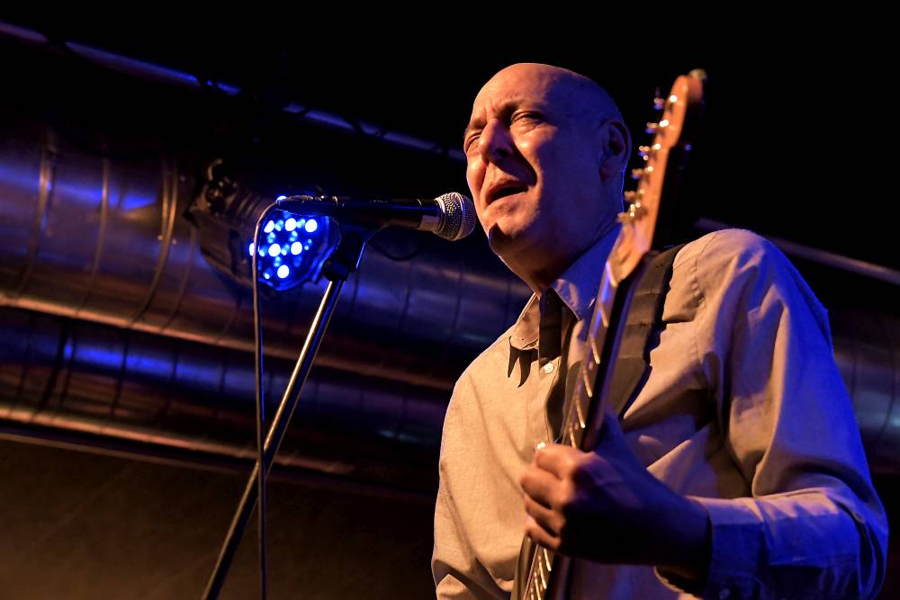 Rene Trossman a Little Big Band naplnili Jazz Dock syrovým chicagským blues