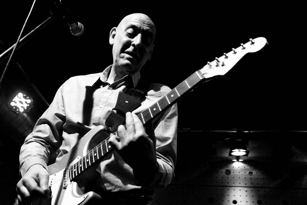 Rene Trossman a Little Big Band naplnili Jazz Dock syrovým chicagským blues