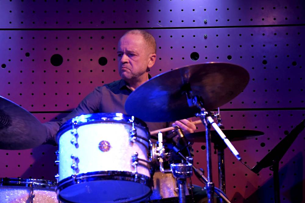 Rene Trossman a Little Big Band naplnili Jazz Dock syrovým chicagským blues