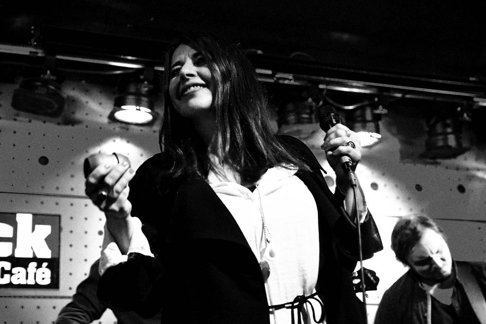 Jazz Dockem zněly písně Yvonne Sanchez v doprovodu špičkových muzikantů