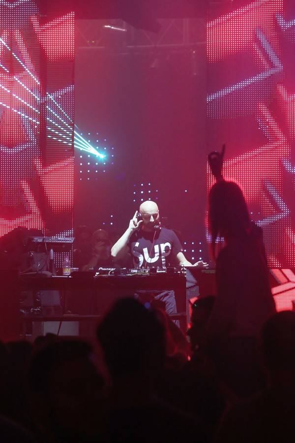 Paul van Dyk hrál opět v Brně, Boby centrum skákalo podle jeho rytmů