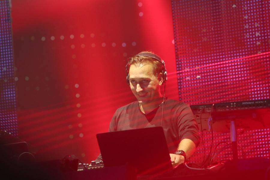 Paul van Dyk hrál opět v Brně, Boby centrum skákalo podle jeho rytmů