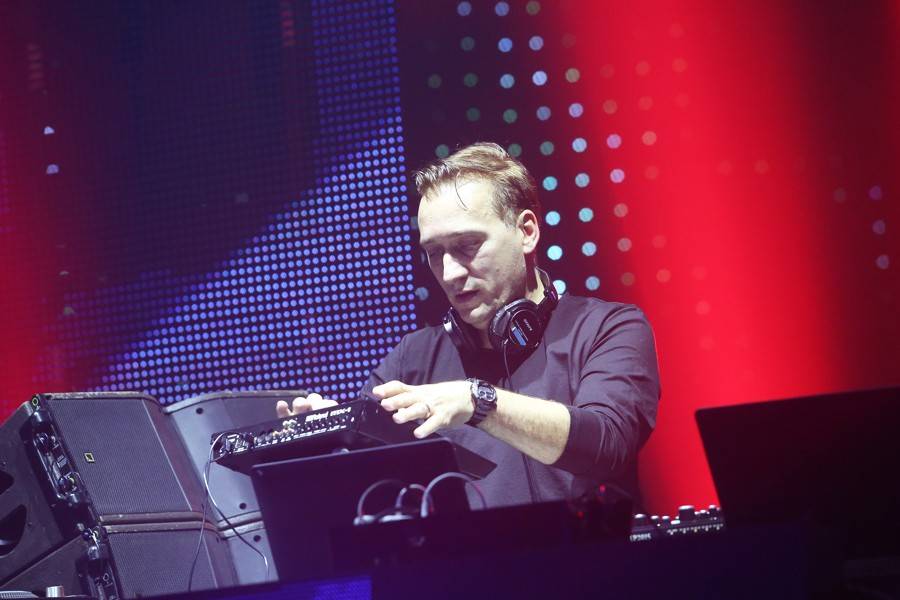 Paul van Dyk hrál opět v Brně, Boby centrum skákalo podle jeho rytmů