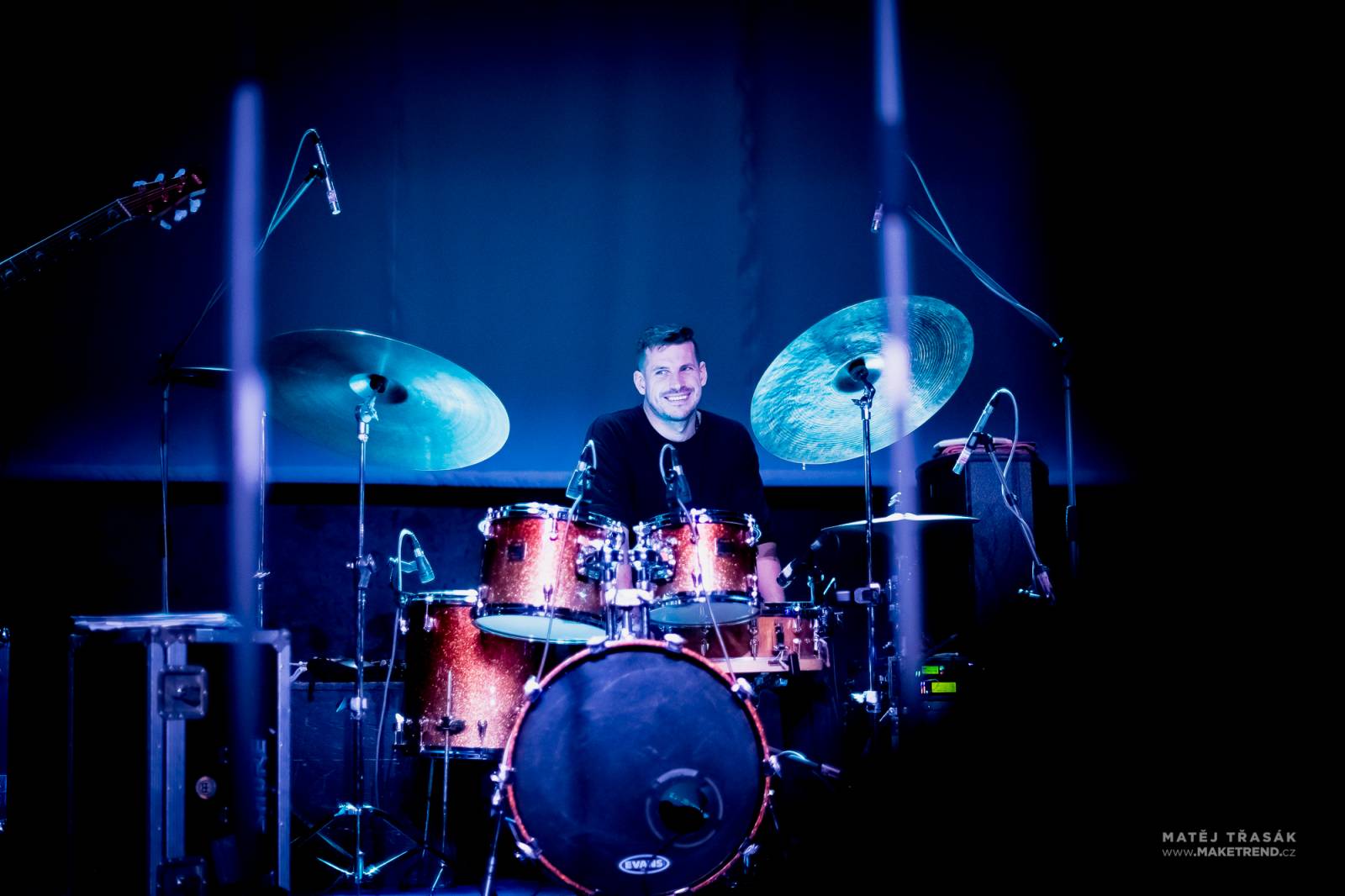 Dan Bárta s Illustratosphere přenesli diváky v Akropoli na vlastní planetu