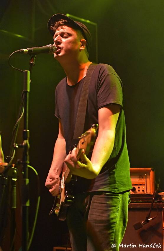 Vypsaná Fixa obstarala velikonoční mejdan ve vyprodaném Divadle pod lampou v Plzni