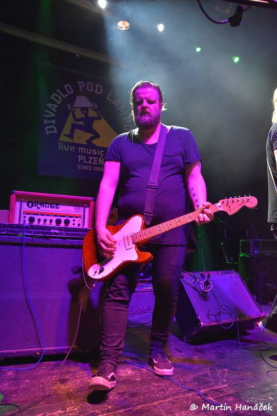 Vypsaná Fixa obstarala velikonoční mejdan ve vyprodaném Divadle pod lampou v Plzni