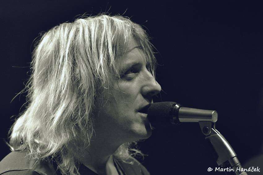 Vypsaná Fixa obstarala velikonoční mejdan ve vyprodaném Divadle pod lampou v Plzni