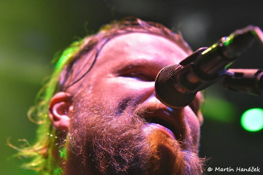 Vypsaná Fixa obstarala velikonoční mejdan ve vyprodaném Divadle pod lampou v Plzni