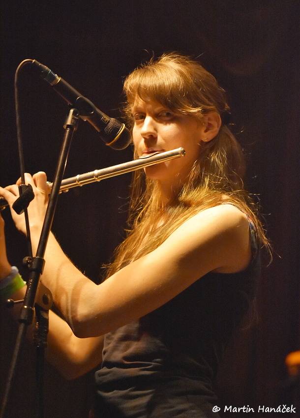 Vypsaná Fixa obstarala velikonoční mejdan ve vyprodaném Divadle pod lampou v Plzni