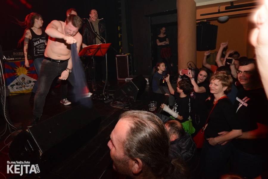 Znouzectnost a Visací zámek zavítali s Tour 66 do Prahy