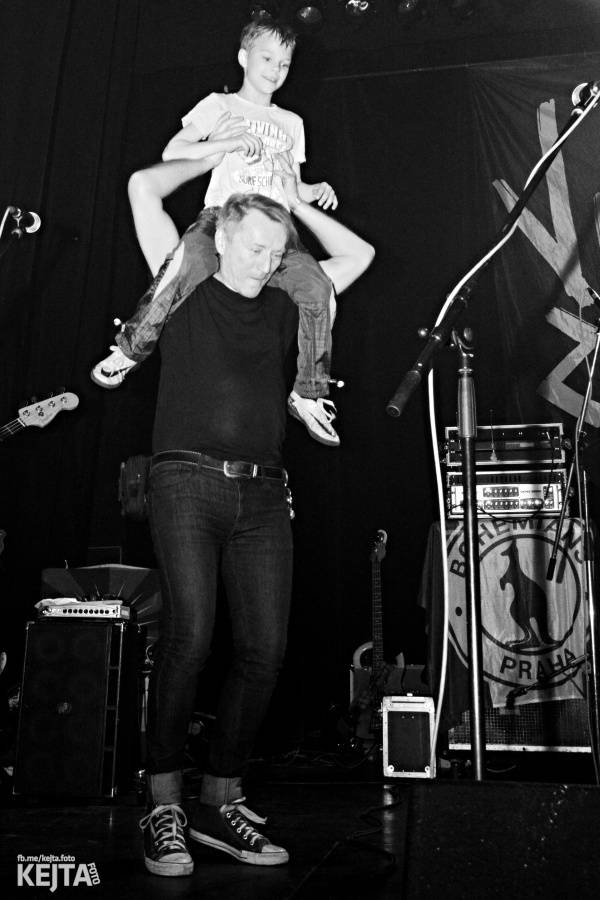 Znouzectnost a Visací zámek zavítali s Tour 66 do Prahy