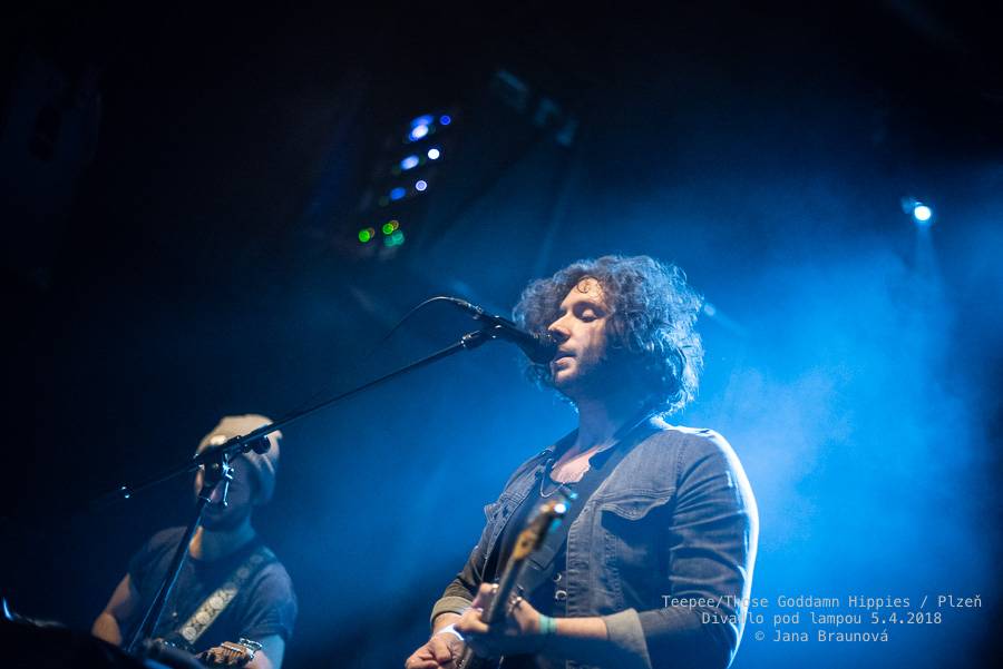 teepee se vrátili do plzeňského Divadla pod lampou, přivezli s sebou rakouské Those Goddamn Hippies