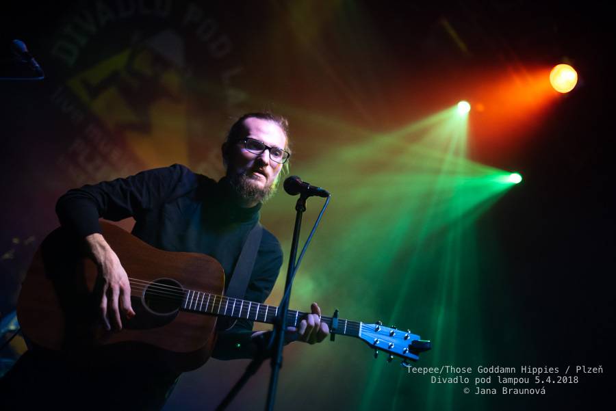 teepee se vrátili do plzeňského Divadla pod lampou, přivezli s sebou rakouské Those Goddamn Hippies