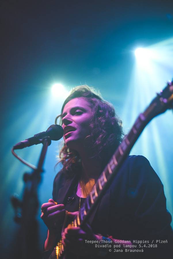 teepee se vrátili do plzeňského Divadla pod lampou, přivezli s sebou rakouské Those Goddamn Hippies