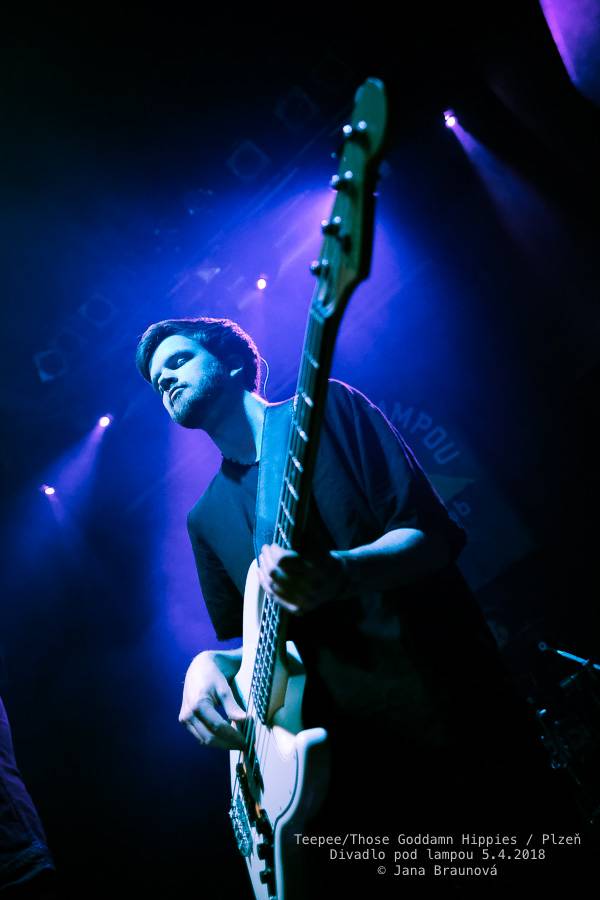 teepee se vrátili do plzeňského Divadla pod lampou, přivezli s sebou rakouské Those Goddamn Hippies