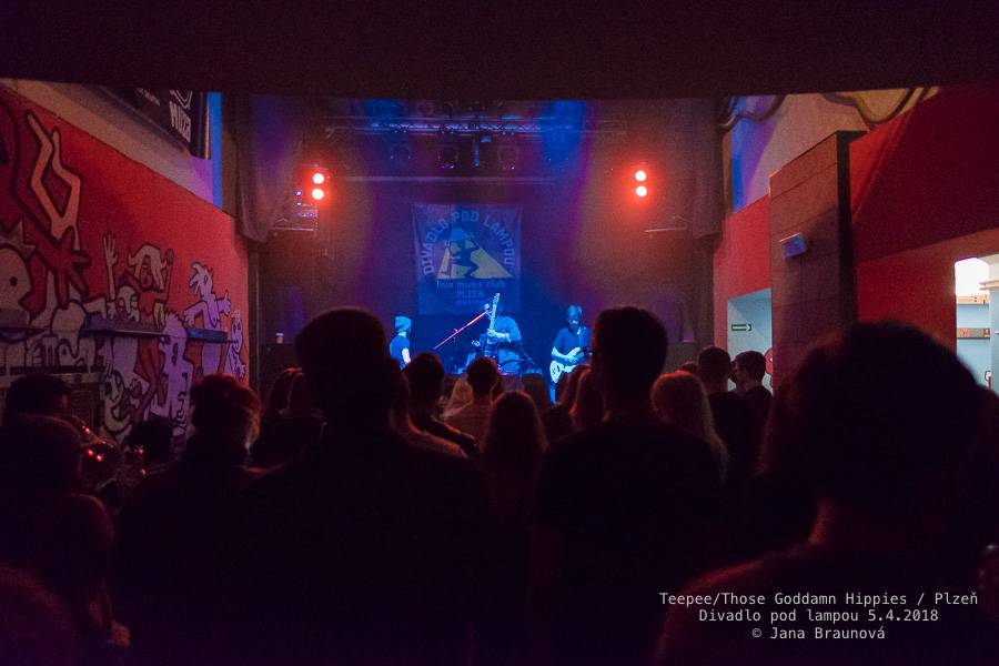 teepee se vrátili do plzeňského Divadla pod lampou, přivezli s sebou rakouské Those Goddamn Hippies