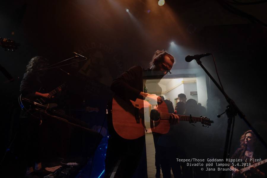 teepee se vrátili do plzeňského Divadla pod lampou, přivezli s sebou rakouské Those Goddamn Hippies