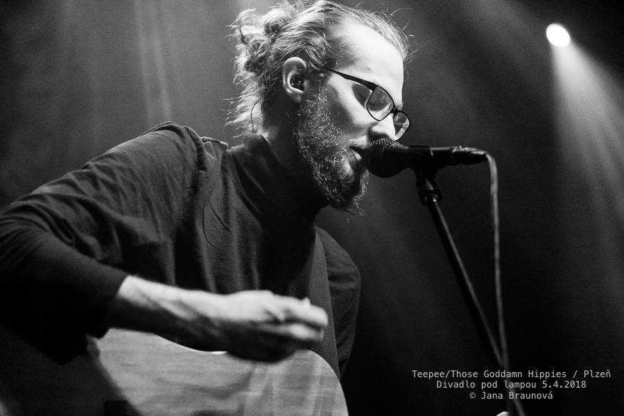 teepee se vrátili do plzeňského Divadla pod lampou, přivezli s sebou rakouské Those Goddamn Hippies