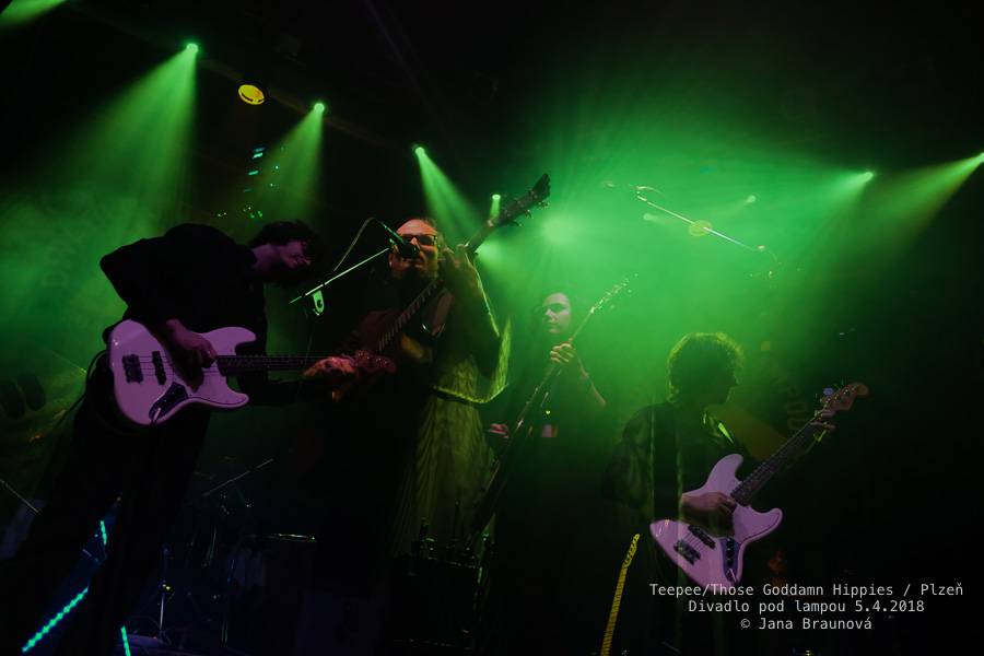 teepee se vrátili do plzeňského Divadla pod lampou, přivezli s sebou rakouské Those Goddamn Hippies