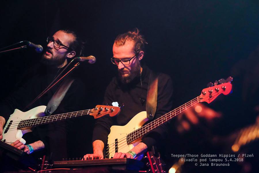 teepee se vrátili do plzeňského Divadla pod lampou, přivezli s sebou rakouské Those Goddamn Hippies