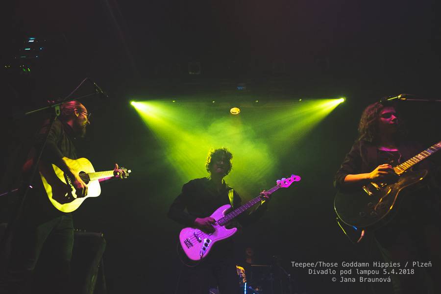 teepee se vrátili do plzeňského Divadla pod lampou, přivezli s sebou rakouské Those Goddamn Hippies